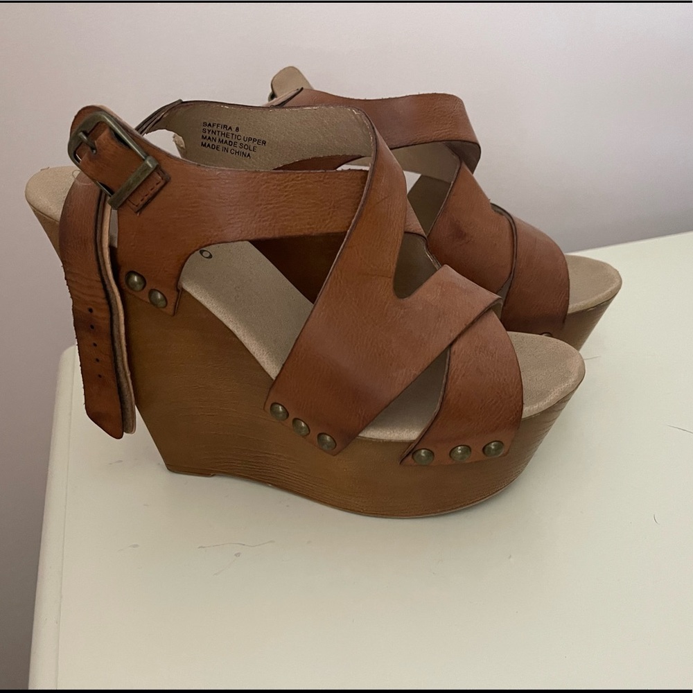 Platform Tan Wedges